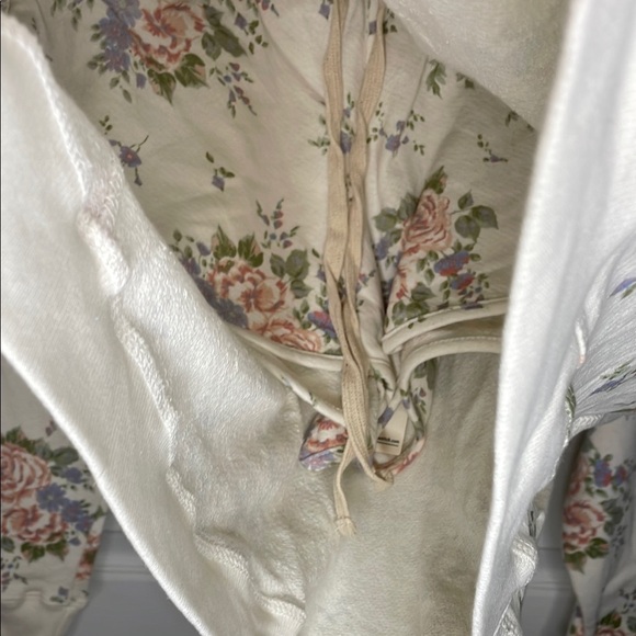 Lovestitch Floral Loungewear Shorts Set - Picture 6 of 11